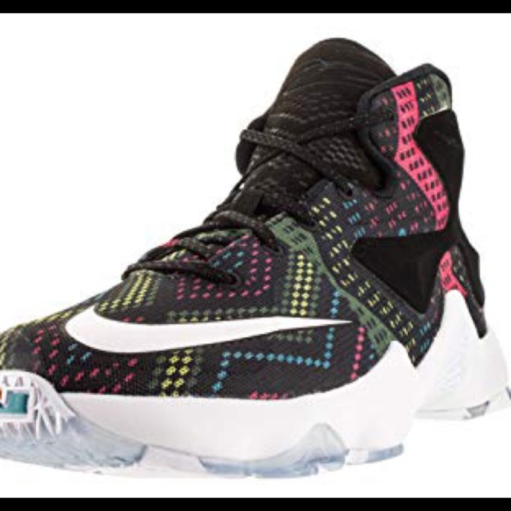 Nike’s 2016 “The Power of One” Sz: 6.5 KIDS